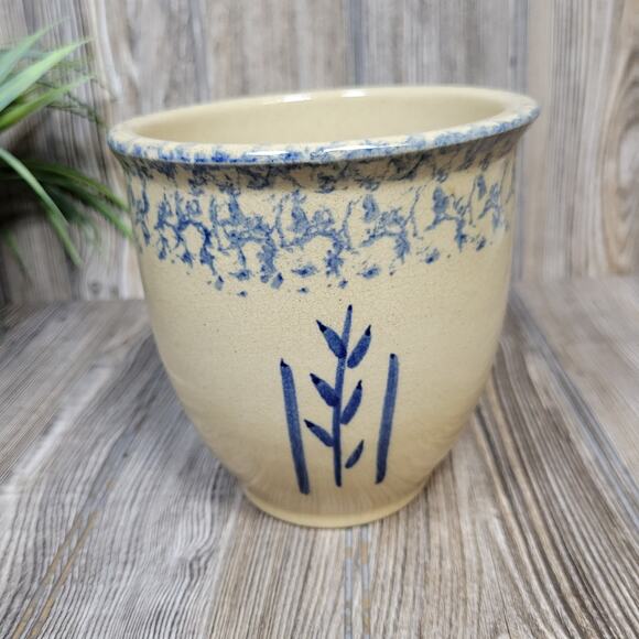 Vintage Wheat Crock, 1 Qt Kitchen, RRP Spongeware, Robinson Ransbottom, Hairline - Picture 2 of 9